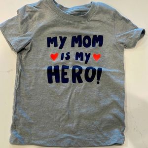 Mama loving T-shirt! Only worn 1x in Valentine’s Day- no pilling at all.
